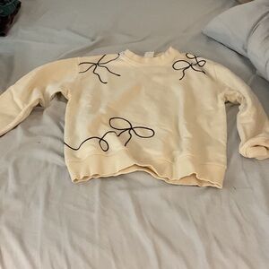 Zara Cream Sweatshirt with Black Bow Line Design